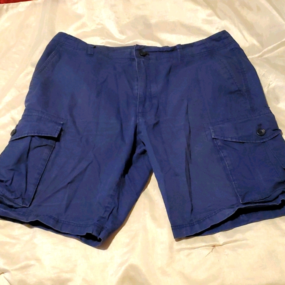 Men's size 36 cargo shorts Banana Republic